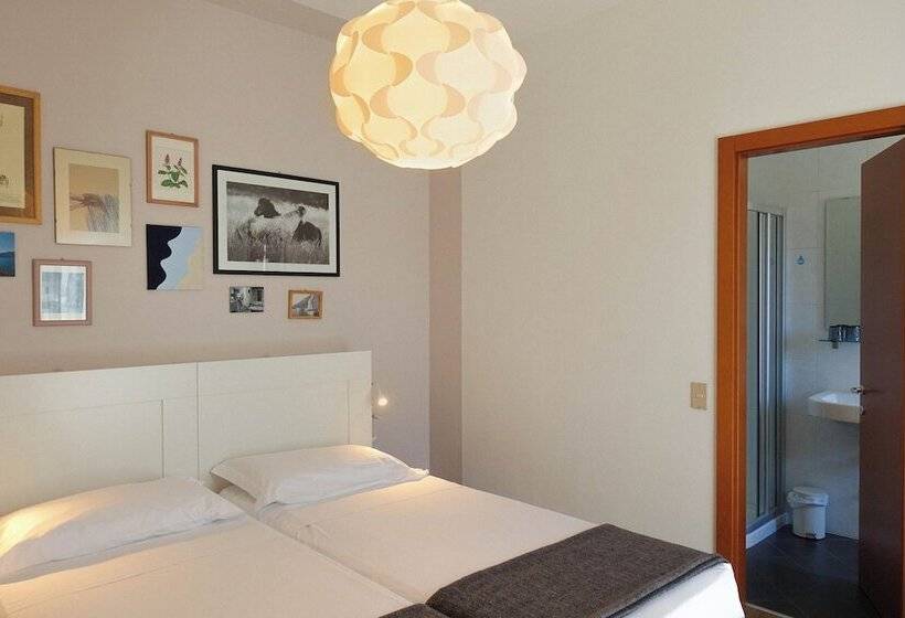 스탠다드 룸, Peler