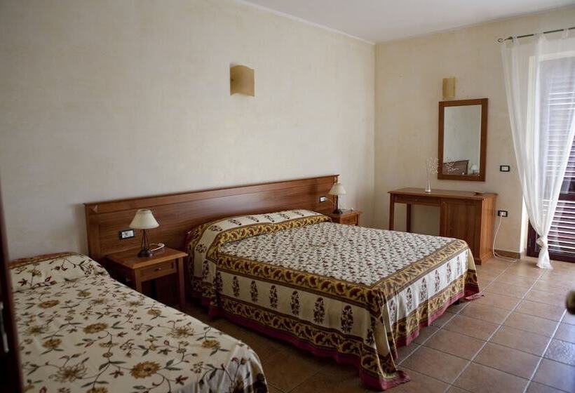 스탠다드 트리플 룸, B&b Puerto Seguro