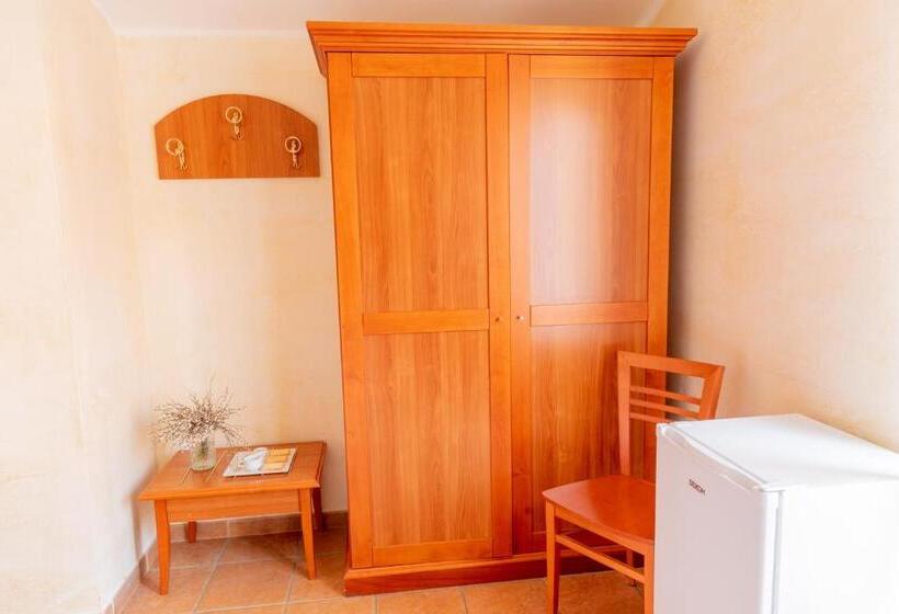 スタンダードトリプルルーム, B&b Puerto Seguro