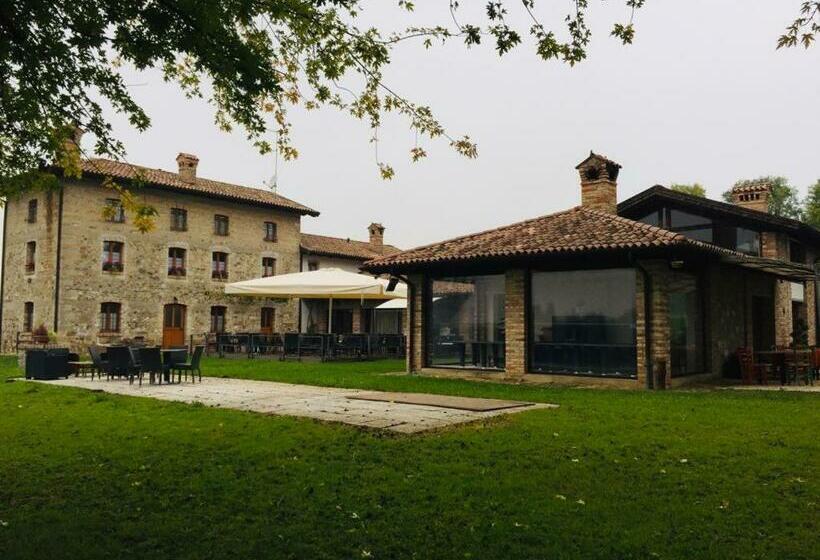 Номер Стандарт, Qui Wolf Udine