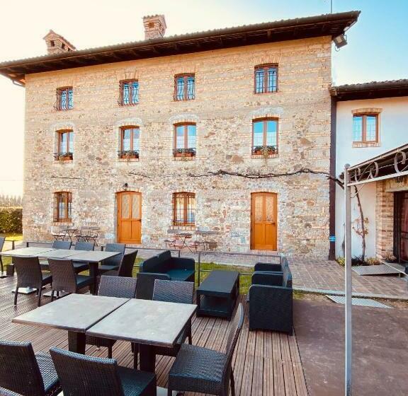 Номер Стандарт, Qui Wolf Udine