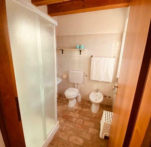 Номер Стандарт, Qui Wolf Udine