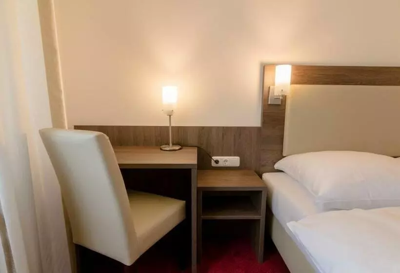 Standard Room, Restaurant Jaegerhof