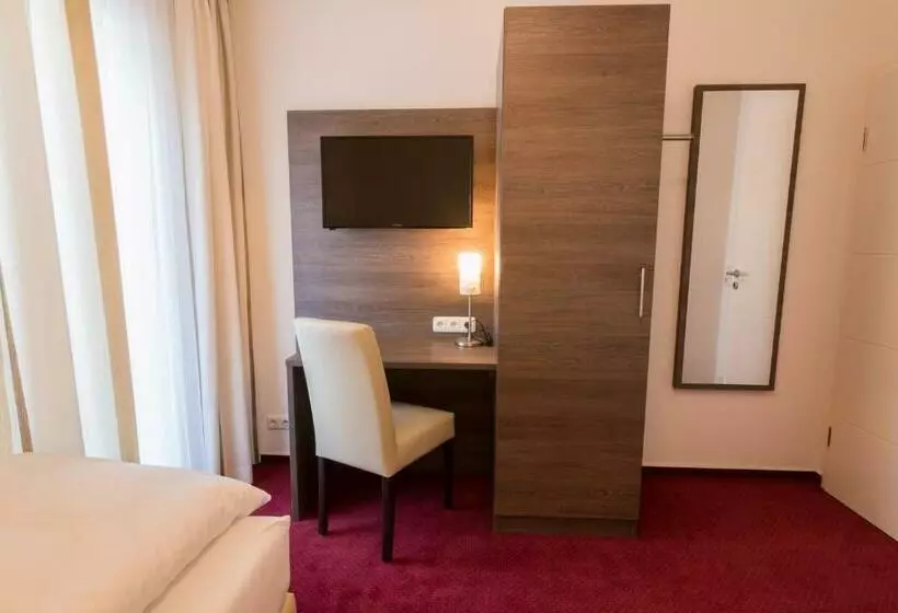 Standard Single Room, Restaurant Jaegerhof