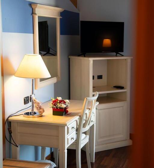 اتاق استاندارد با چشمانداز دریاچه, Ristorante Vecchia Riva