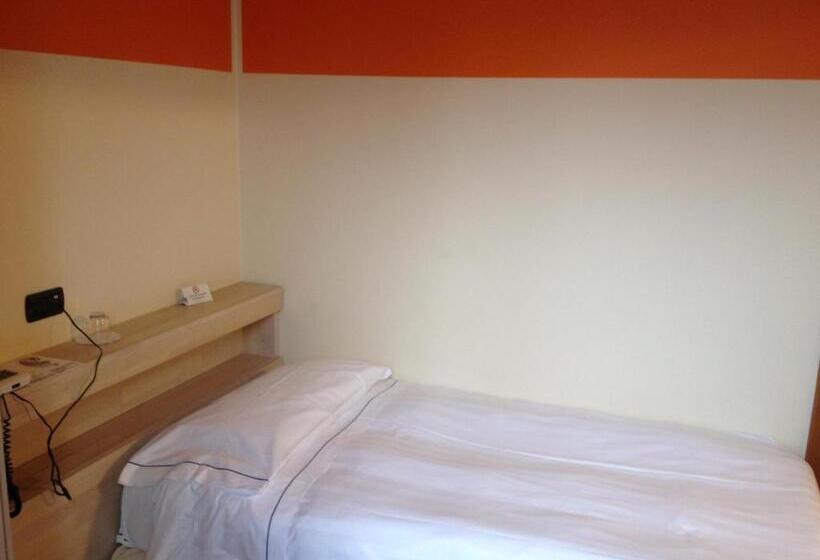 اتاق استاندارد یک نفره, Ristorante Vecchia Riva