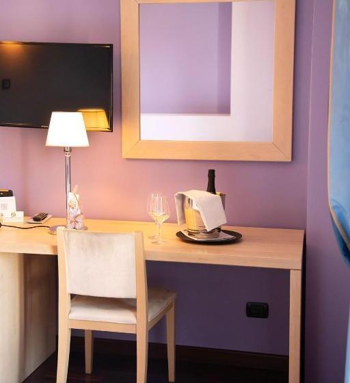 اتاق استاندارد سه نفره, Ristorante Vecchia Riva