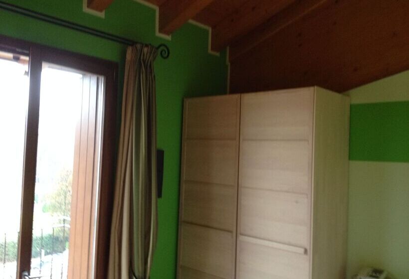 اتاق استاندارد یک نفره, Ristorante Vecchia Riva