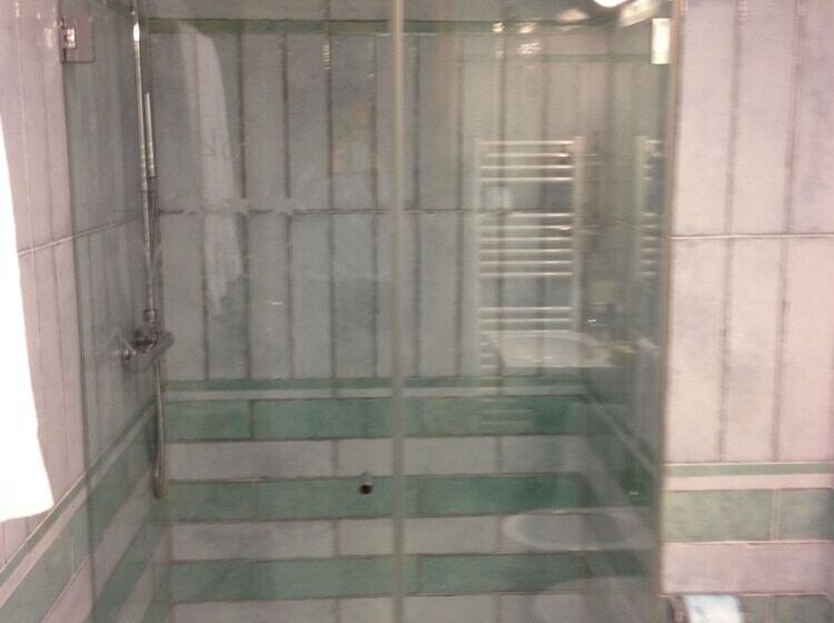 اتاق استاندارد سه نفره, Ristorante Vecchia Riva