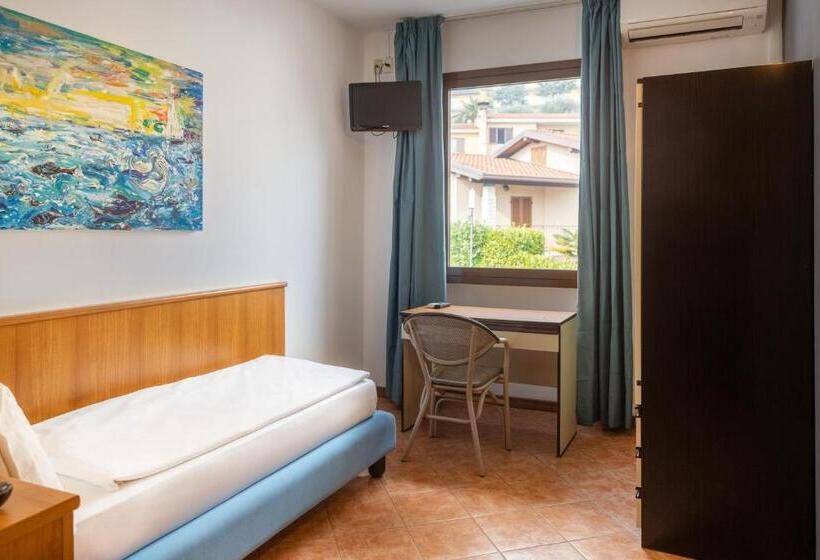 スタンダードシングルルーム, Aria Life