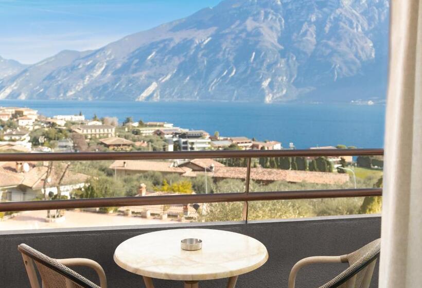 キングサイズベッドのスタンダードルーム, Aria Life