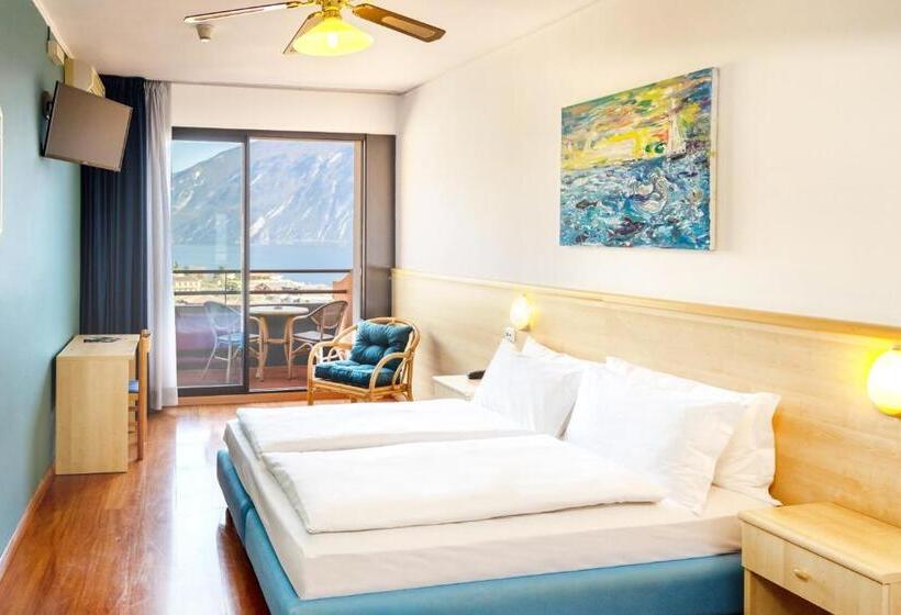 レイクビュースタンダードルーム, Aria Life