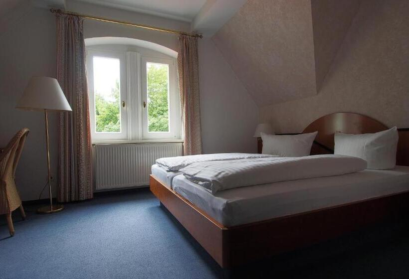 标准间, Schlossvilla Derenburg