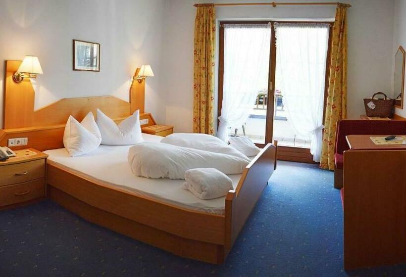 Номер Superior с Балконом, Trenker