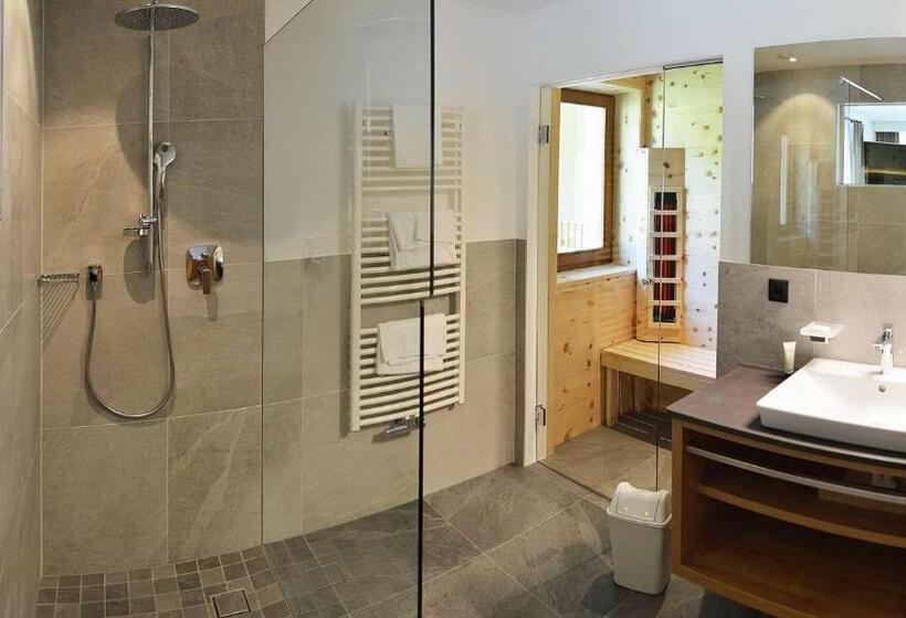 Люкс с Балконом, Trenker