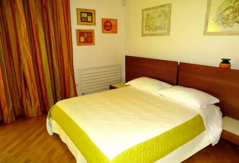デラックストリプルルーム, Villa Gioia Rooms