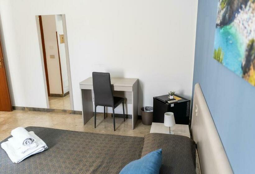 标准间, Villa Pollina