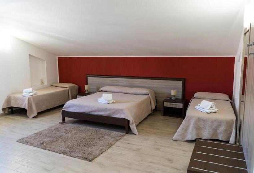 اتاق لوکس چهار تخته, Villa Pollina