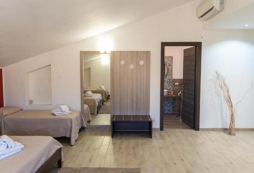 四人豪华间, Villa Pollina