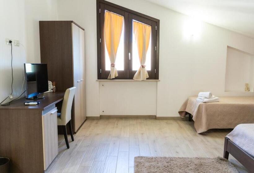 اتاق لوکس چهار تخته, Villa Pollina