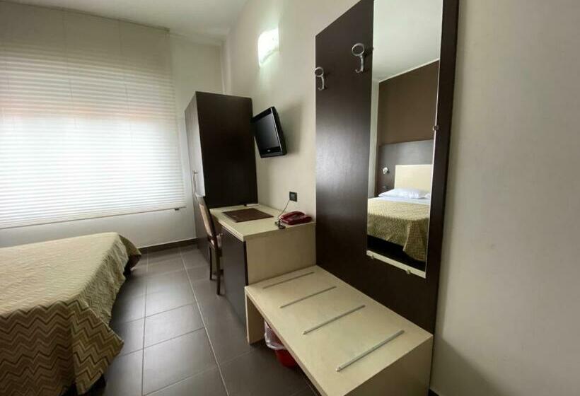 Номер Стандарт Трехместный, Pansini Hotel Residence