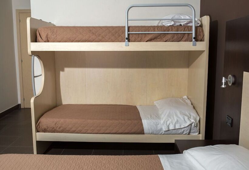 Четырехместный Номер Стандарт, Pansini Hotel Residence