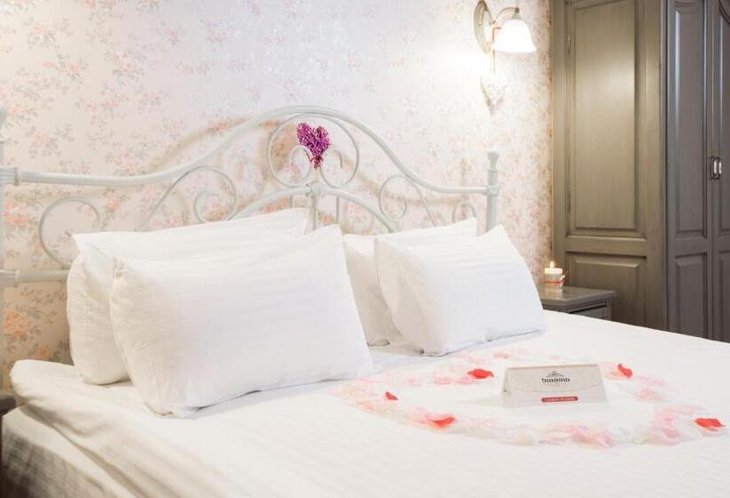 سوییت, Boutique Hotel Traditional