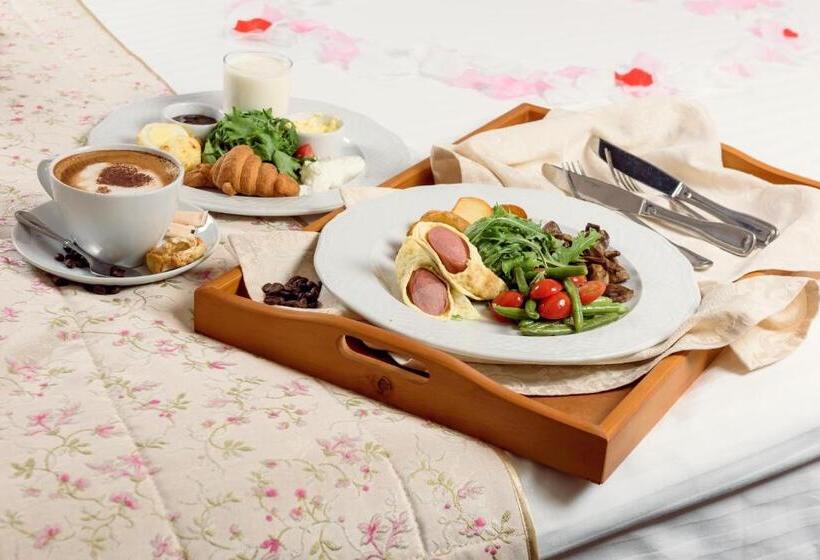 سوییت, Boutique Hotel Traditional