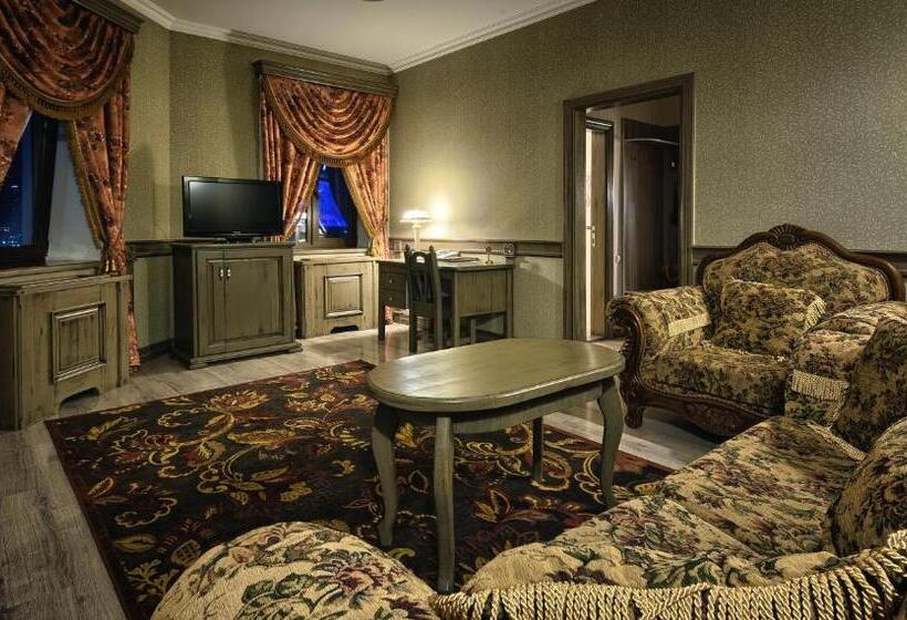 سوییت, Boutique Hotel Traditional