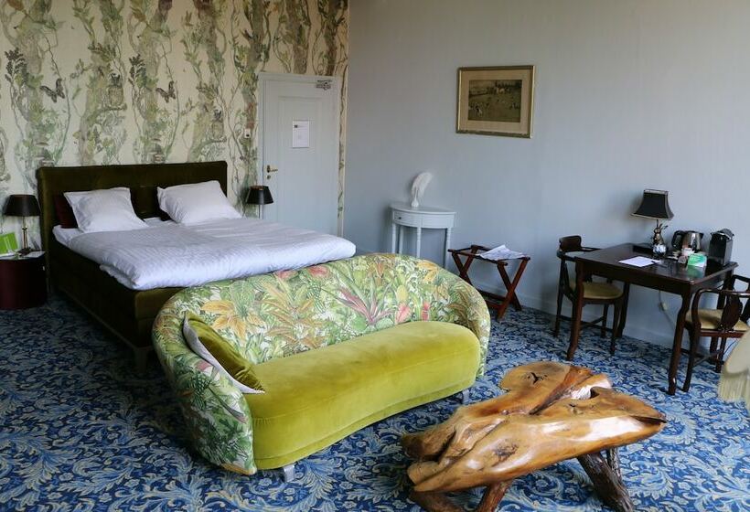 سوییت, Aan De Dam