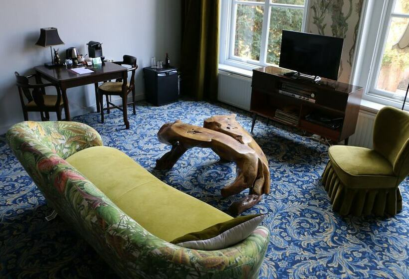 سوییت, Aan De Dam