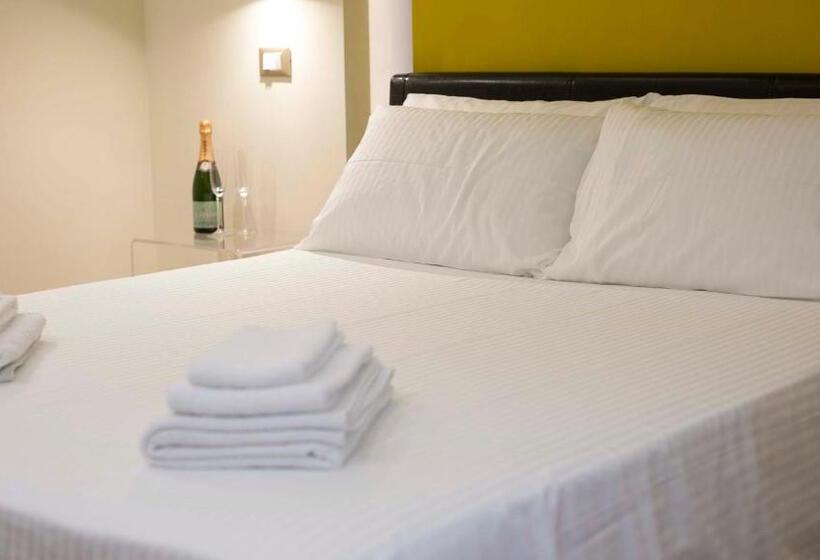 آپارتمان 1 خوابه با تراس, Al Centro Di Roma