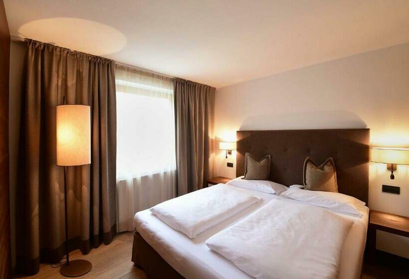 דירת משפחה, Ariston Dolomiti Residence