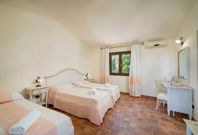 اتاق خانوادگی با چشمانداز باغ, Borgo Alba Barona Turismo Rurale