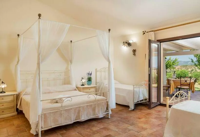 اتاق خانوادگی با چشمانداز باغ, Borgo Alba Barona Turismo Rurale