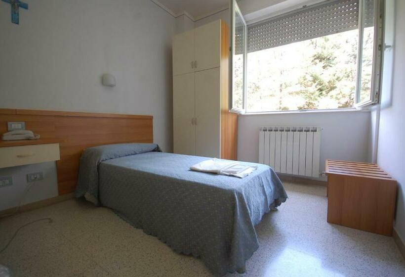 חדר סטנדרט יחיד, Casa Religiosa Di Ospitalità Nazareno