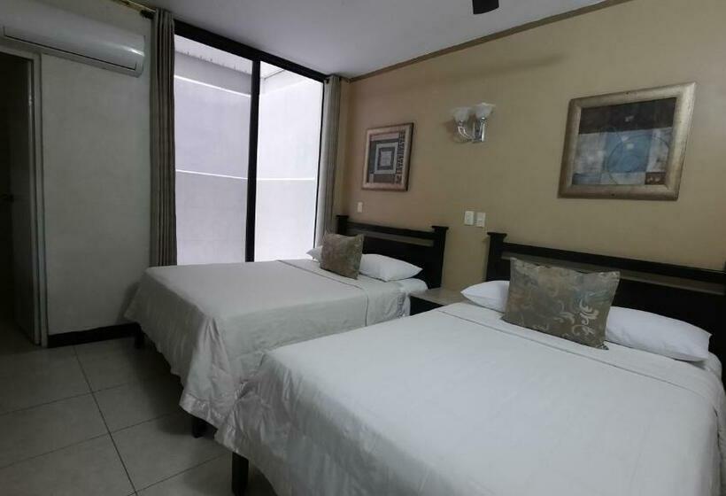 带2个双人床的标准工作室, Catedral