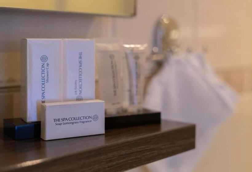 标准三人间, De Gulden Leeuw