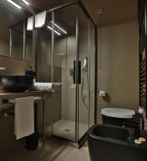 اتاق استاندارد یک نفره, Forvm Boutique