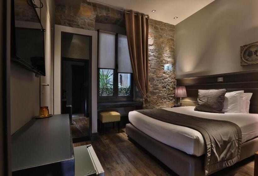 اتاق استاندارد یک نفره, Forvm Boutique