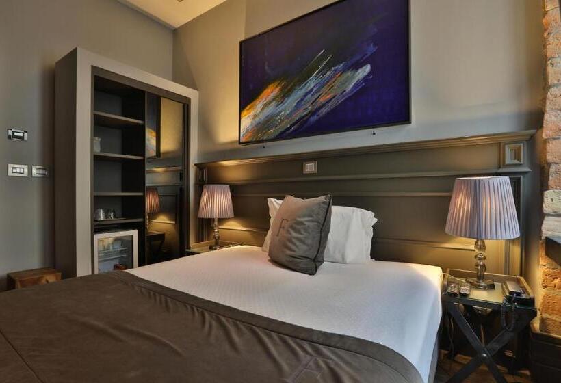 اتاق استاندارد یک نفره, Forvm Boutique