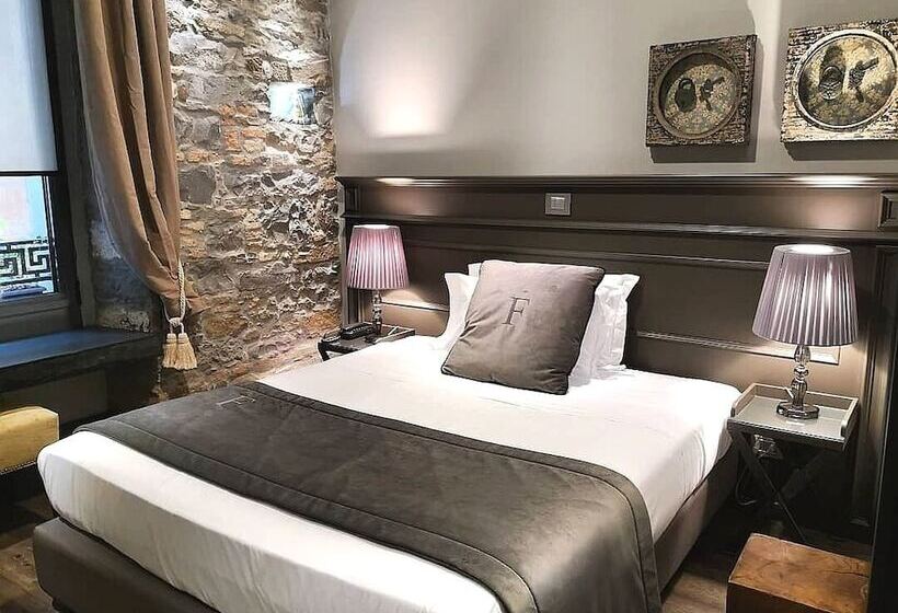 اتاق استاندارد یک نفره, Forvm Boutique