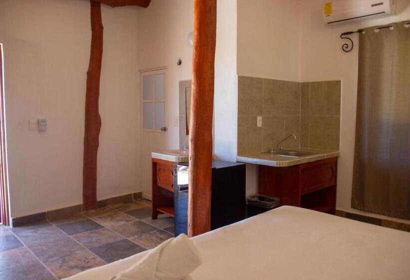 Standard Szoba King Size Bed, Golden Paradise Beach