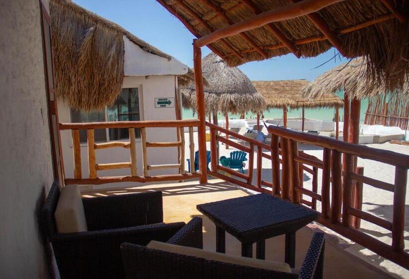 Standard Szoba King Size Bed, Golden Paradise Beach