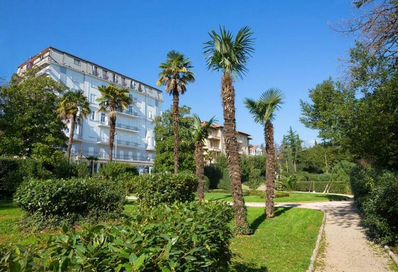 트리플 스탠다드 룸 2층 침대, Hostel Link