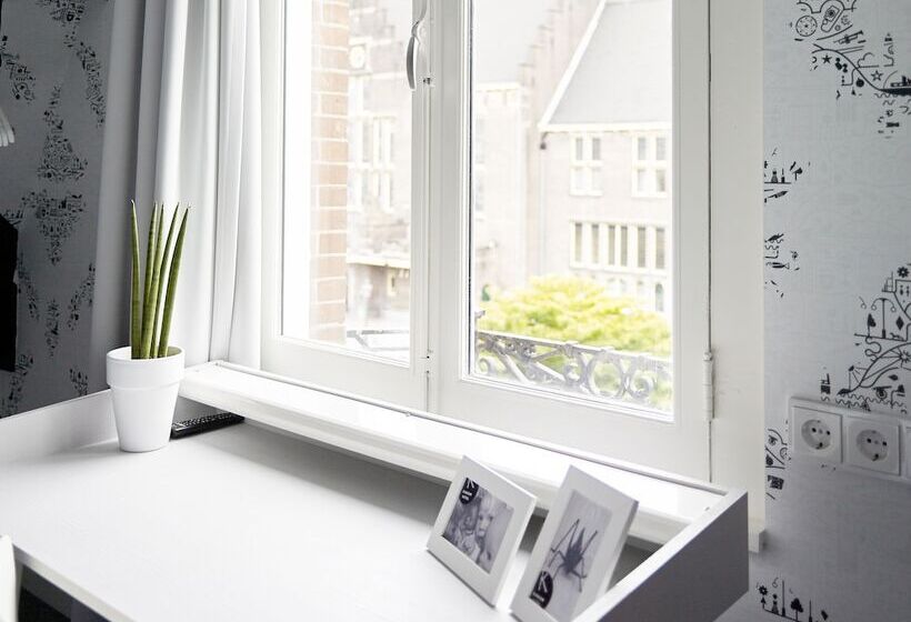 اتاق استاندارد, Kaboom Hotel Maastricht