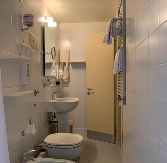 اتاق استاندارد یک نفره, La Calcina