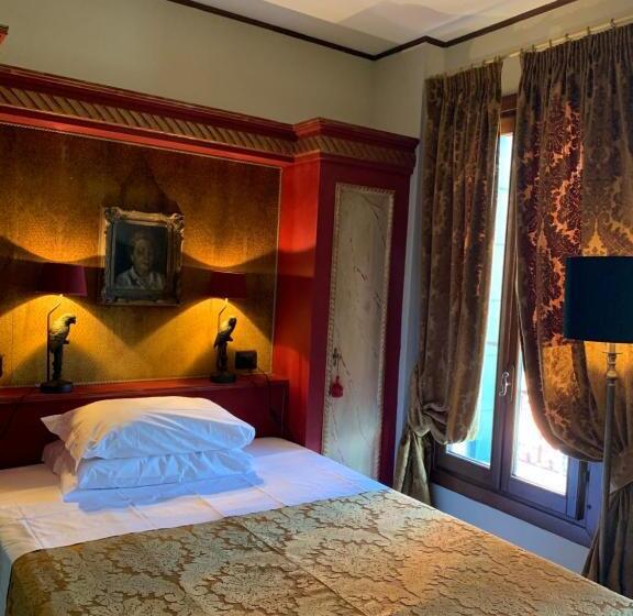 اتاق استاندارد یک تخته با چشم‌انداز, La Calcina