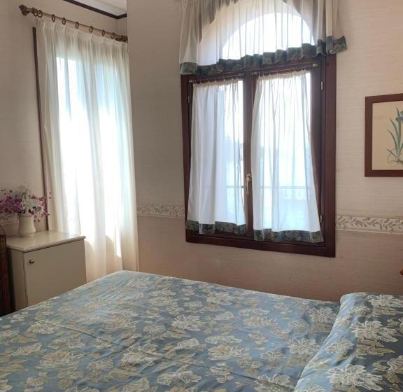 اتاق استاندارد با چشم‌انداز, La Calcina