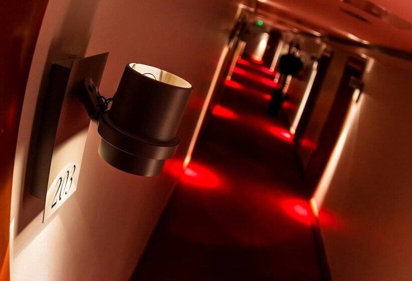 スタンダードルーム, Lav